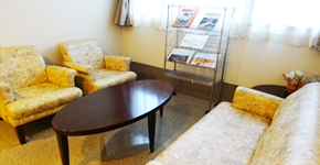 入所　ラウンジ